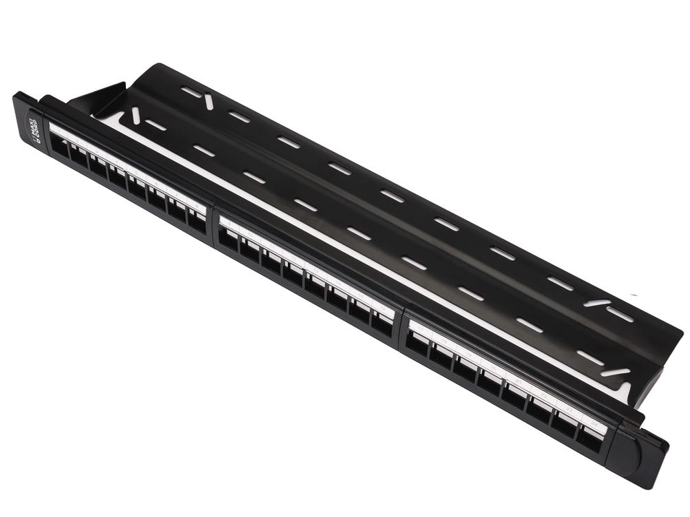 Патч-панель Maxicord 19" 1U 24 порта модульная (наборная) с органайзером